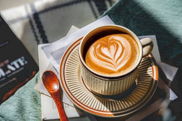 创元网配资 凌晨三四点醒且难入睡？或许是吃了这5类食物