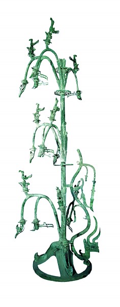 祥富金融  【晒晒咱的镇馆之宝㉔】三星堆青铜神树：古蜀人的“通天梦”